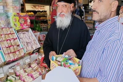 wundernswerte Aktion eines ägyptischen Priesters anlässlich des Geburtstages des Propheten