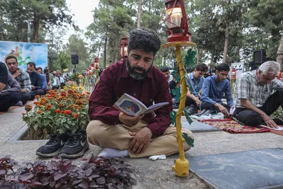 مراسم پرفیض دعای عرفه در گلزار شهدا تهران
