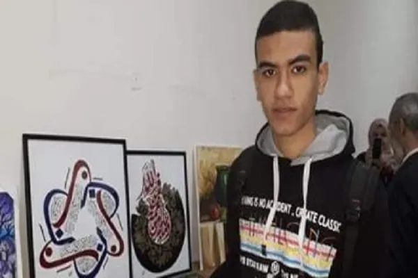 فنان من صغر سنه.. 