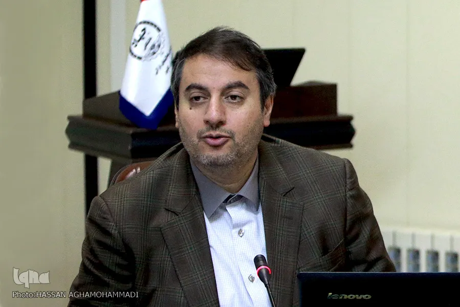 نقش مؤثر جهاددانشگاهی در تعامل با قشر خاکستری دانشجویان