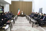 تکریم دانش و دانشمند از آموزه‌های مهم دینی است