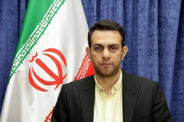 مجموعه سخنرانی‌های کوتاه چهلچراغ نماز و مدرسه منتشر شد