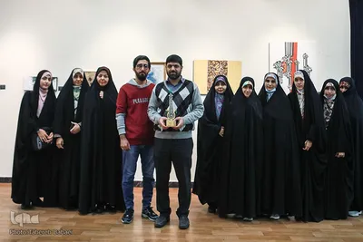 نمایشگاه ماه تمام