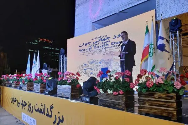 تحول نظام آموزشی به معنای بازگشت به آموزه‌های اسلامی ایرانی است