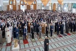 Rais wa Syria Ahudhuria Sala ya Idul-Adha mjini Aleppo