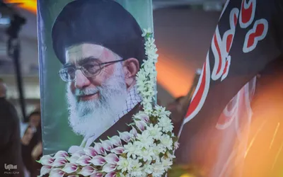 آئین لاله گردانی شام غریبان در حرم شاهچراغ(ع)