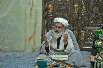 محفل انس با قرآن کریم در آستان مقدس حضرت علی ابن حمزه(ع)