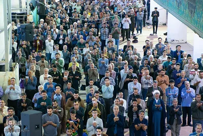 اقامه نماز عید فطر در مصلای اصفهان