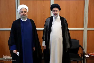 د ایران د اسلامی جمهوریت د نوي ولسمشر د تنفیذ دستورې د عکسونو په ژبه