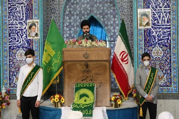 قلم به‌دستان صداقت و تقوا را رعایت کنند