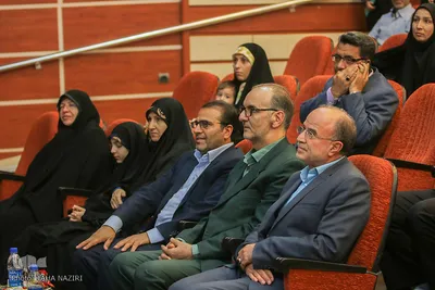 اختتامیه پنجمین جشنواره گل‌های محمدی(ص) و فاطمی(س) - اراک/عکاس:طاها نظیری