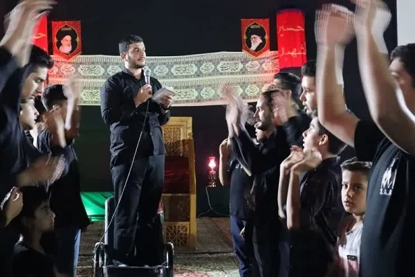 هیئت حسینی در مدرسه‌ شاهد الشتر