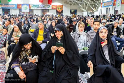 مراسم تحویل سال نو درگلستان شهدای اصفهان