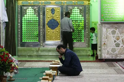آیین جزء خوانی قرآن کریم امامزادگان عبدالله و آمنه خاتون (ع)/عکاس:زهرا بهرامی 