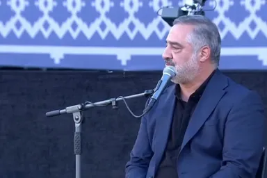 فیلم | مقطعی از تلاوت «احمد ابوالقاسمی» در مصلی تهران