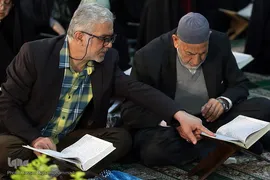 مراسم جزء خوانی قرآن کریم در مصلی امام علی(ع) حرم مطهر حضرت عبدالعظیم حسنی (ع)
