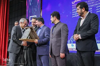 تجلیل از مهندسان پیشکسوت ساختمان و اجلاس ملی سازندگان حرفه ای مسکن و ساختمان در یزد