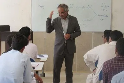 عقیده آمیخته با عمل موجب کمال انسان می‌شود