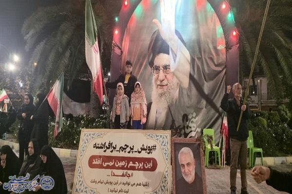 شب‌های وفاداری در بابلسر؛ شکوه اجتماع مردمی در میدان شهدا و بیعت با رهبری