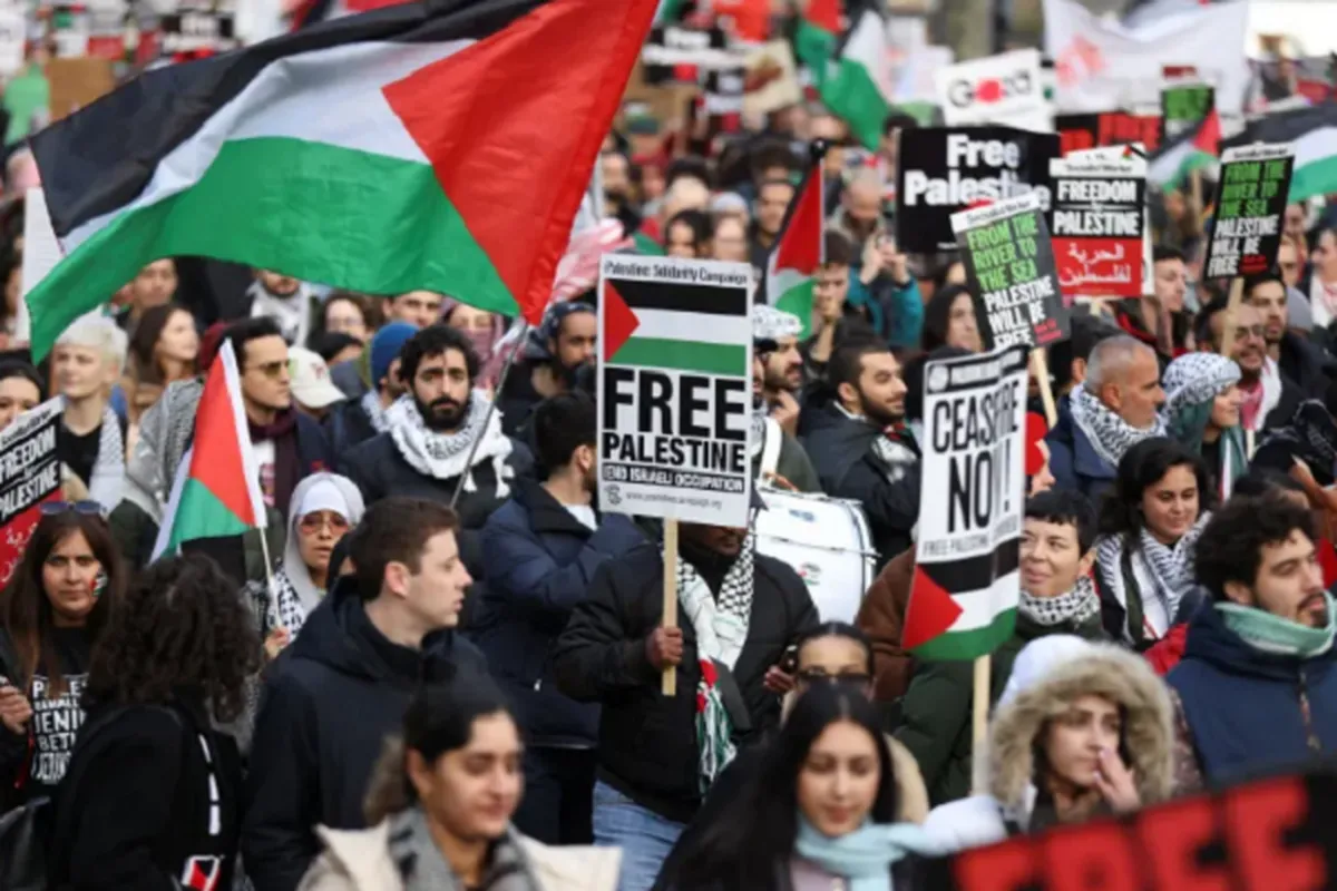 'End Genocide': 100,000 Londoners Demand Gaza Ceasefire  