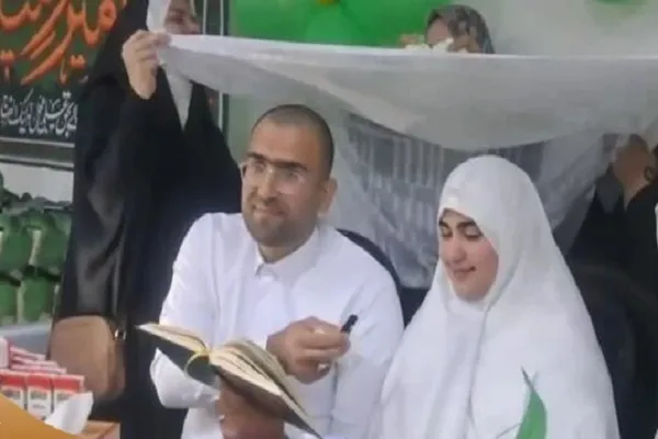 بازگشت حاجیانی که در مکه ازدواج کردند