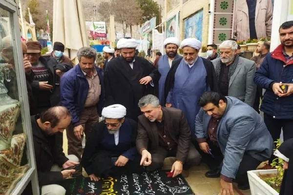 ادای احترام جامعه قرآنی به مقام شهید سلیمانی