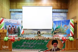 کرسی تلاوت بانوان در آستان مقدس حضرت عبدالعظیم (ع)‎