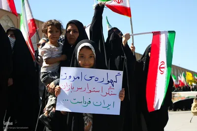 هم‌آوایی بانوان نصف‌ جهان در دفاع از وطن