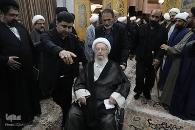 مراسم گرامیداشت رهبر شهید از سوی آیت‌الله مکارم شیرازی
