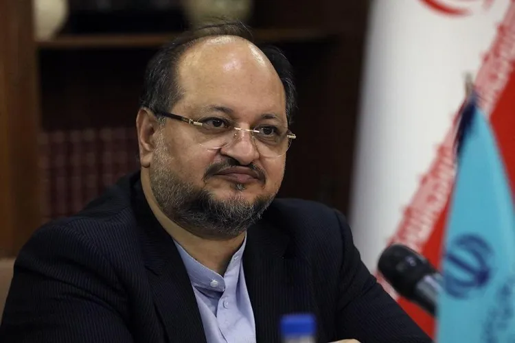 دستاوردهای انقلاب را كوچك نشماریم/ انتقاد از عدم داشتن اعتماد به جوانان