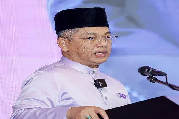 Quran Isang Kumpas para sa Bawat Hakbang sa Buhay: Opisyal na Malaysiano