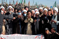 Shias in Pakistan Hold Funerals for 11 Miners Killed by Daesh