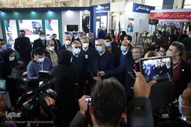 بازدید جواد اوجی، وزیر نفت از نمایشگاه توانمندی‌ها و دستاوردهای جهاددانشگاهی