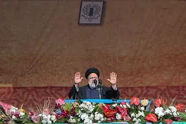 جشن پیروزی انقلاب اسلامی در میدان آزادی