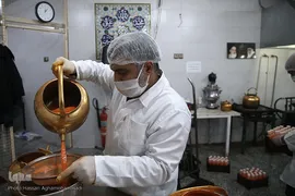 جهاد آبمیوه گیری موکب «المهدی» هیأت رزمندگان اسلام شمیرانات برای یاری کادر درمانی و شفای عاجل بیماران کرونایی