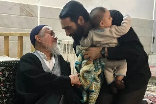 آقازاده‌ای که به جای رانت، ترکش خورد