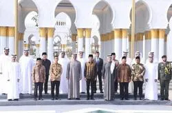 Peresmian Masjid Raya Sheikh Zayed di Solo Sederhana Namun Menarik