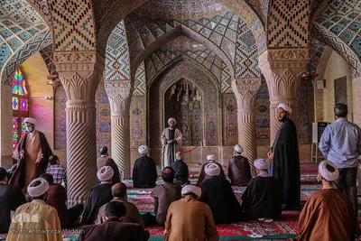 بازدید شرکت کننده طلاب حاضر در دوره تربیت مربی بین‌الملل از مسجد نصیرالملک شیراز ‎‎