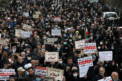 نمازگزاران در سراسر کشور اهانت به قرآن را محکوم کردند