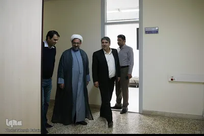 بازدید حجت الاسلام مهدی شیخ، عضو کمیسیون فرهنگی مجلس از ایکنا