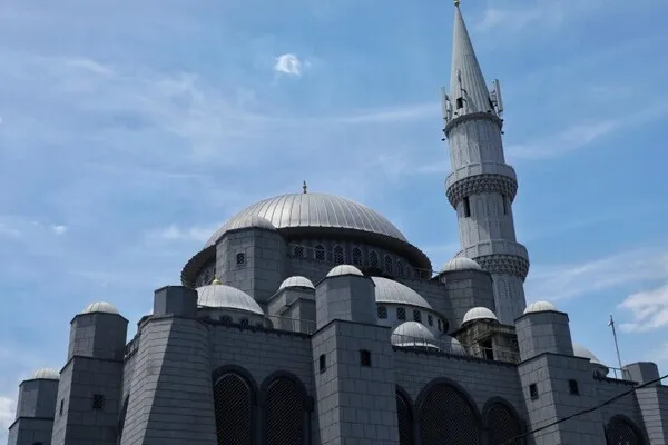 Masjid Jami Al-Fajri: Kilalanin ang Inspiradong Moske ng Ottoman ng Jakarta
