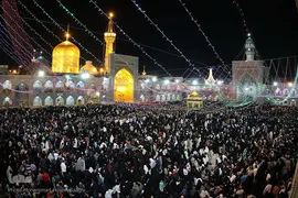 حرم مطهر رضوی در شب میلاد حضرت رضا(ع)