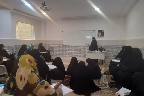 برگزاری کارگاه آموزشی آداب اسلامی در جامعةالقرآن زنجان