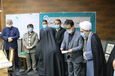 مراسم رونمایی از کتاب «قرآن کتاب انقلاب» در رشت