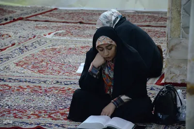 محفل انس با قرآن کریم در امامزاده حضرت سیدحمزه(ع) تبریز