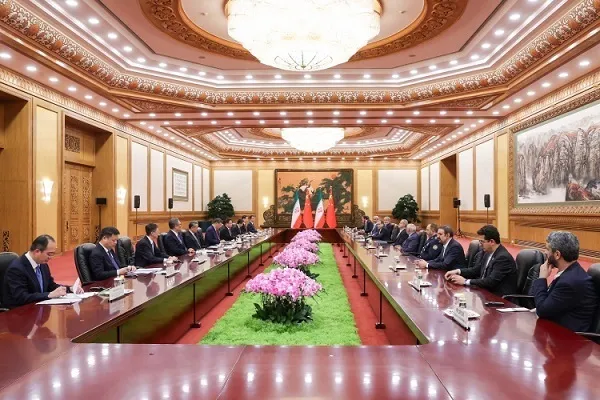 中国国家主席会见伊朗总统