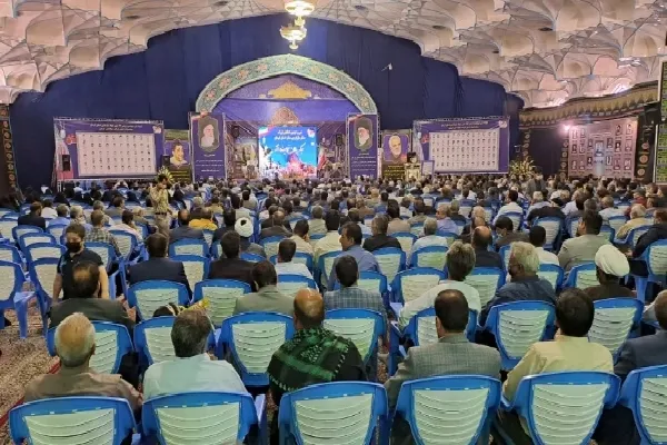 همایش «سنگرسازان بی سنگر» در کرمان برگزار شد
