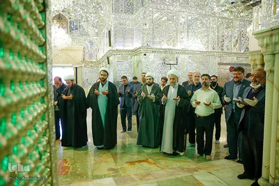 لحظه تحويل سال نو در حرم مطهر حضرت شاهچراغ