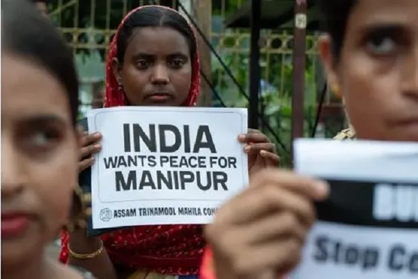 The Guardian: Hindistan Başbakanı dini şiddete kayıtsız