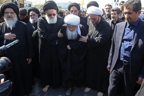 دسته عزاداری شهادت امام عسکری(ع) با همراهی آیت‌الله وحید خراسانی